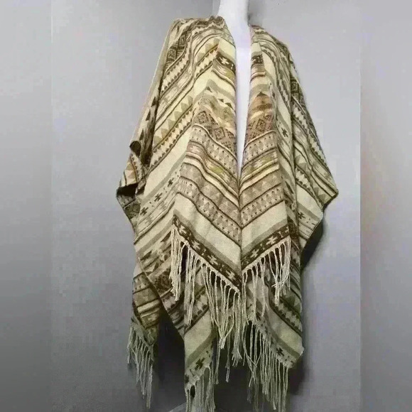 Adam Levine Western Poncho Scarf OS - Picture 1 of 7